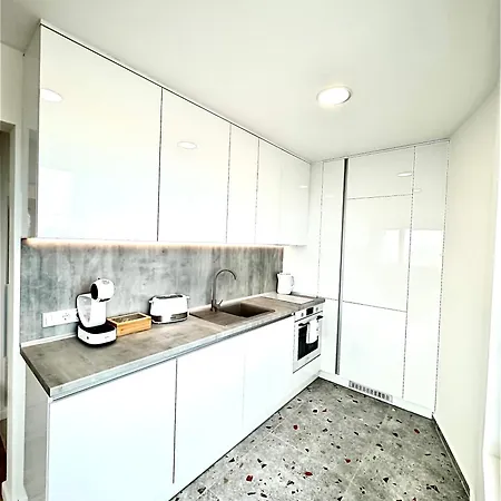 Bella Vista * וארנה